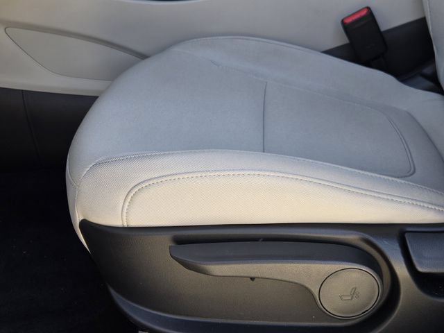 Certified 2026 Hyundai Tucson SE FWD image 17