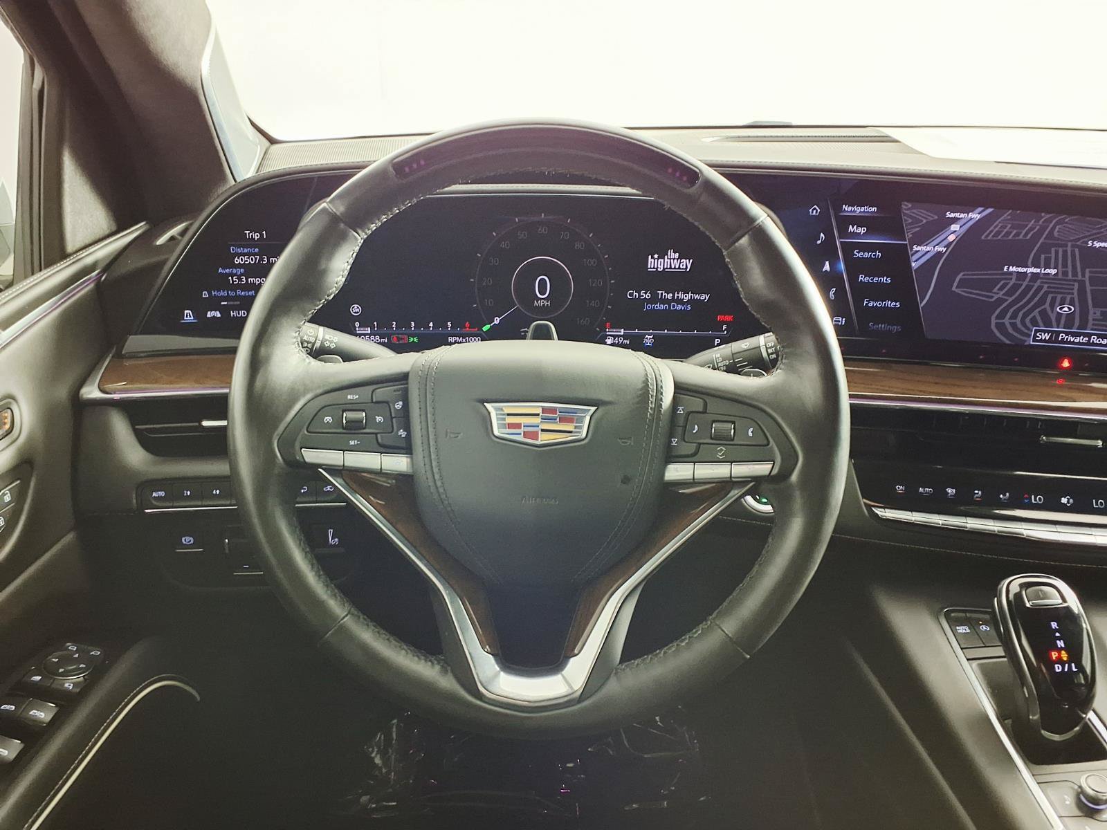 Certified 2023 Cadillac Escalade Sport Platinum w/ LPO, ONYX Package AWD/4WD image 16