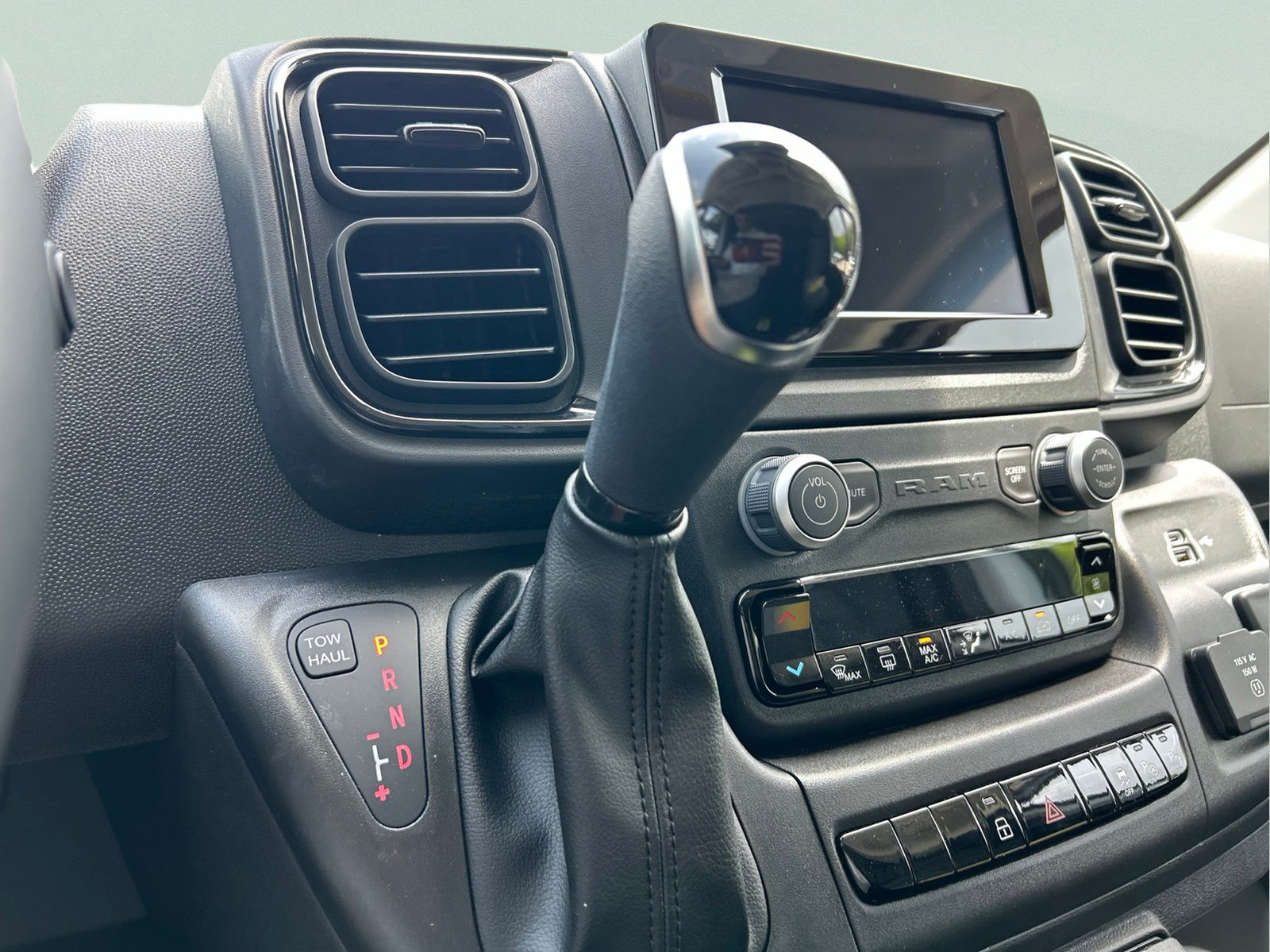 New 2026 RAM ProMaster 2500 w/ Advanced Safety Group FWD image 19
