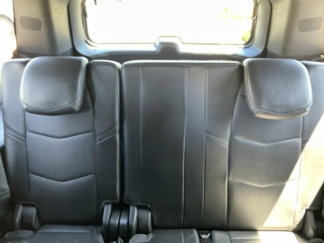 Used 2018 Cadillac Escalade ESV Platinum AWD/4WD image 27