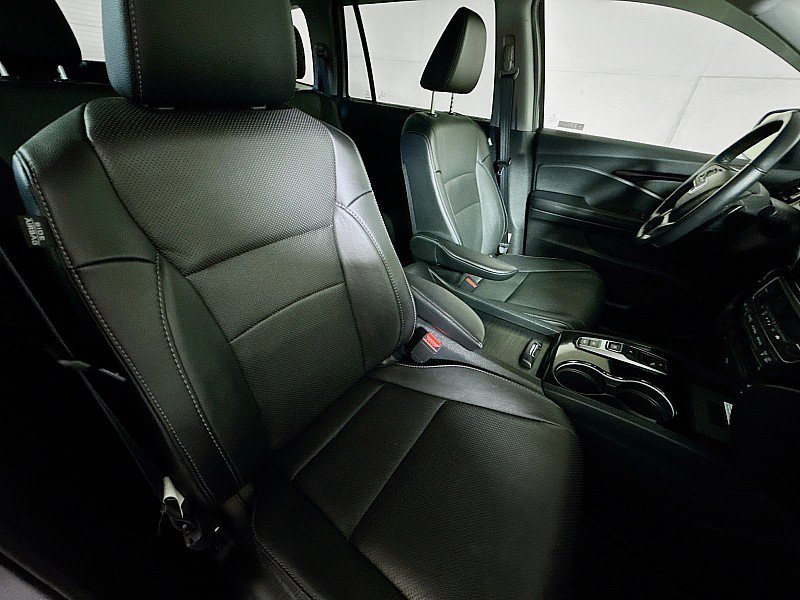 Used 2021 Honda Pilot Elite image 30