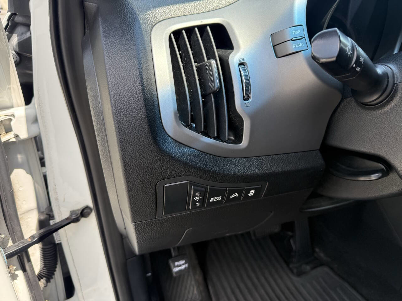 Used 2015 Kia Sportage LX FWD image 11