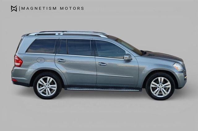Used 2011 Mercedes-Benz GL 450 4MATIC image 3