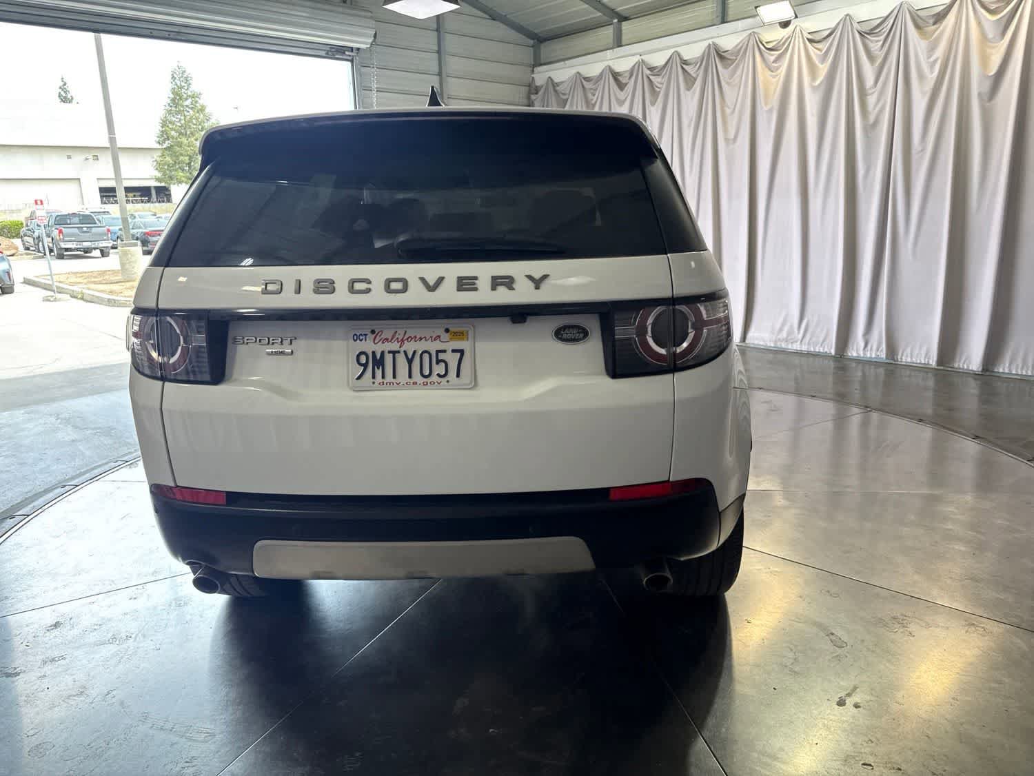 Used 2018 Land Rover Discovery Sport HSE AWD/4WD image 6