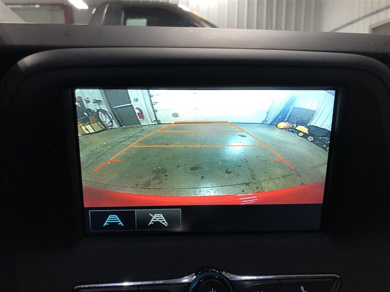 Used 2018 Chevrolet Camaro LT RWD image 14