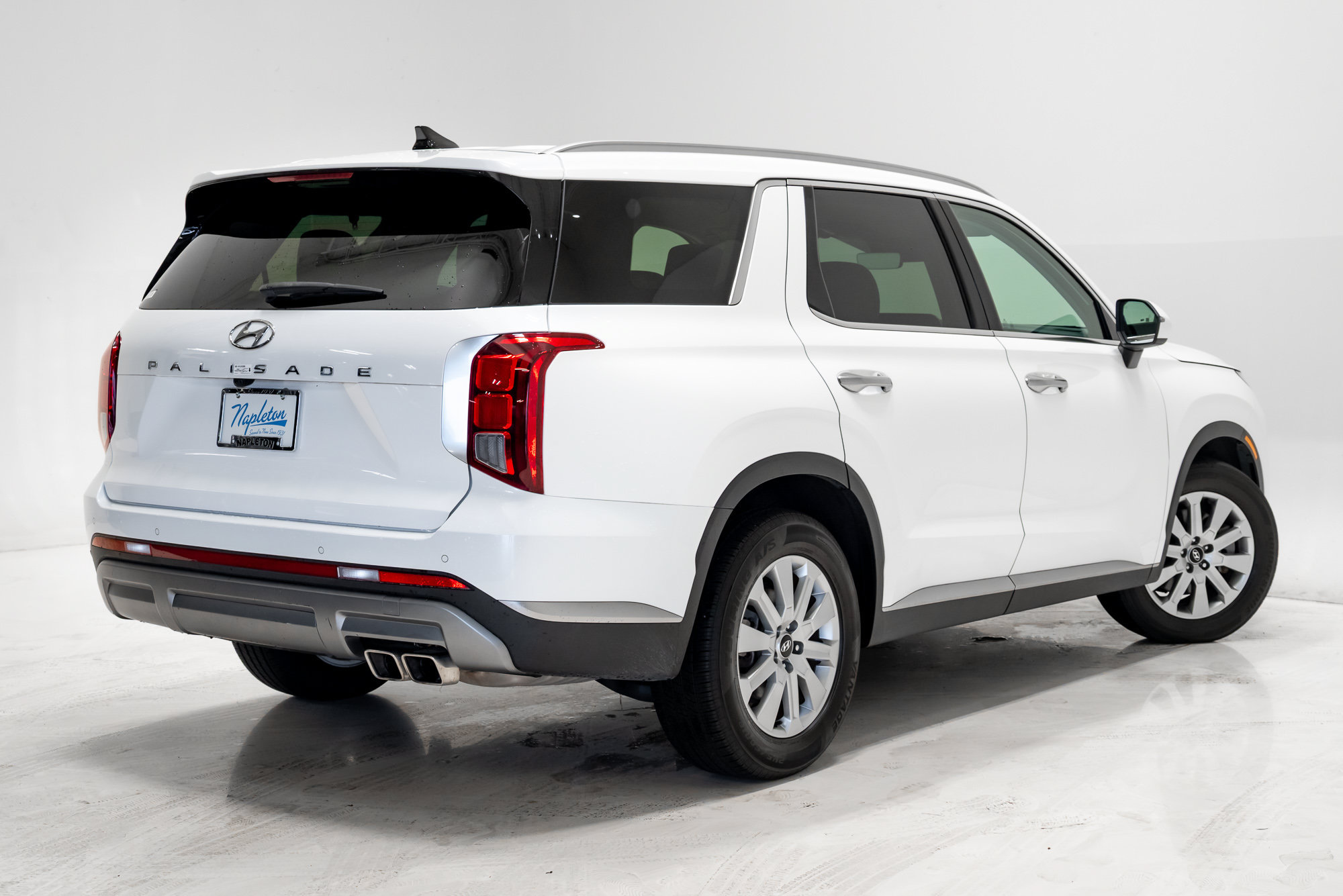 Used 2024 Hyundai Palisade SEL FWD image 32