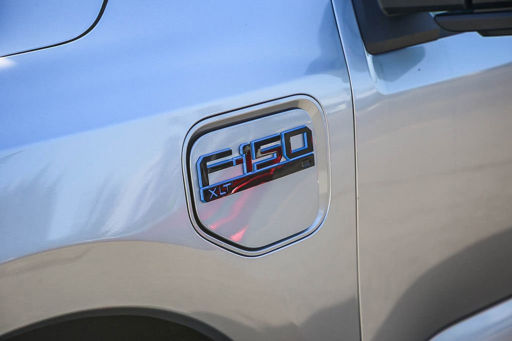 New 2025 Ford F150 Lightning XLT AWD/4WD image 6