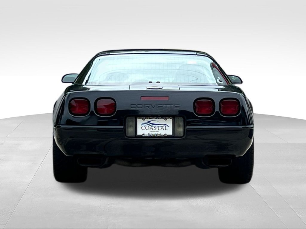 Used 1995 Chevrolet Corvette Coupe RWD image 10
