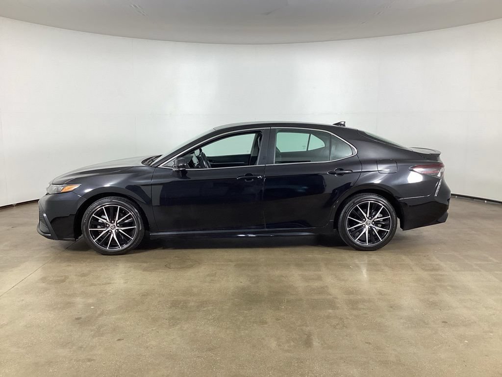Used 2021 Toyota Camry SE FWD image 8