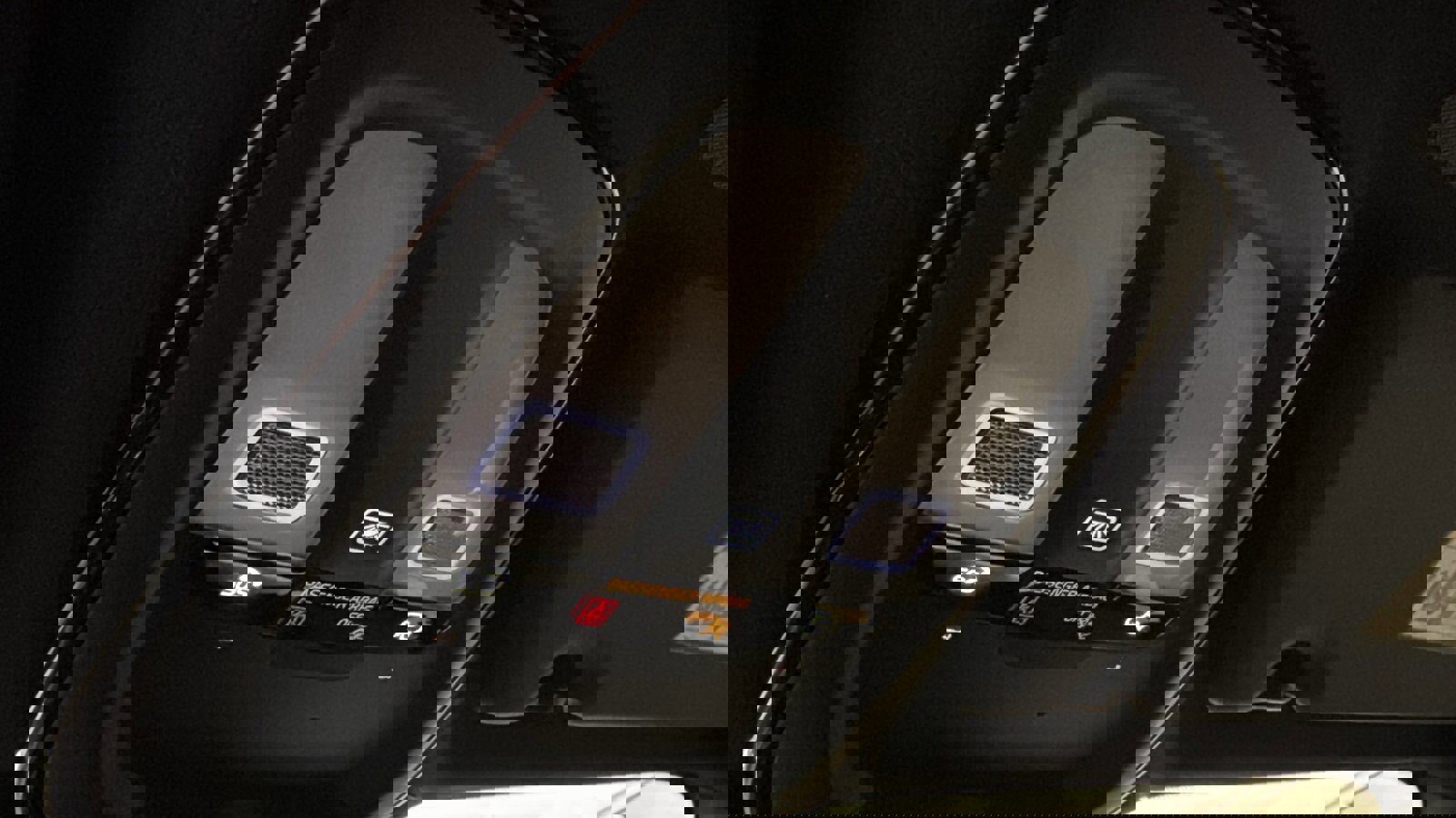 Used 2026 Volvo XC40 B5 Core w/ Climate Package image 20