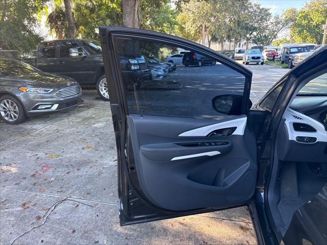 Used 2020 Chevrolet Bolt LT FWD image 26