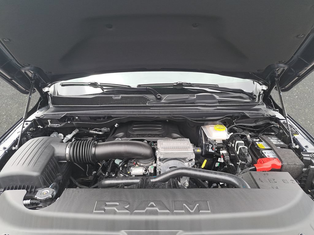 New 2026 RAM 1500 Laramie AWD/4WD image 29