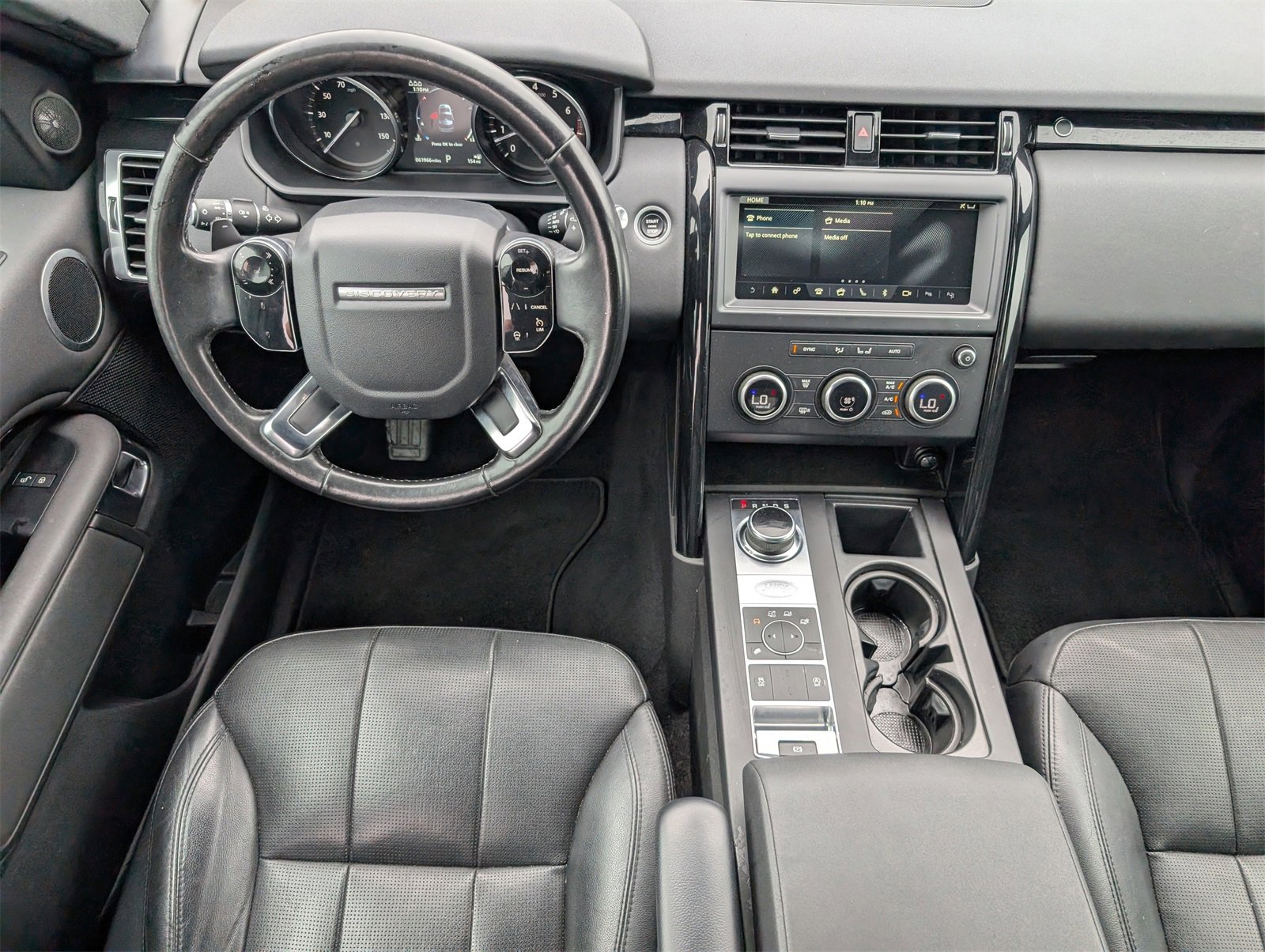 Used 2020 Land Rover Discovery SE image 6