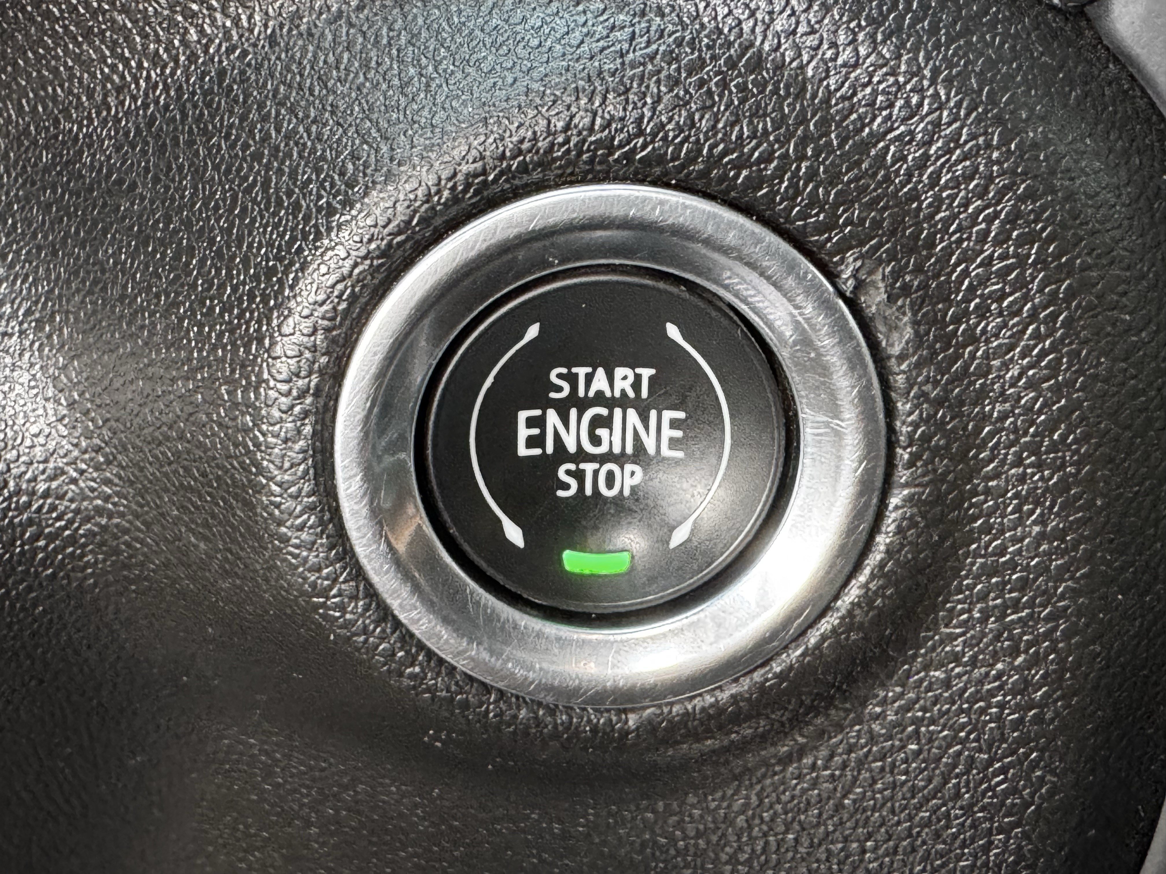 Used 2022 GMC Sierra 2500 Denali w/ Denali Ultimate Package AWD/4WD image 22