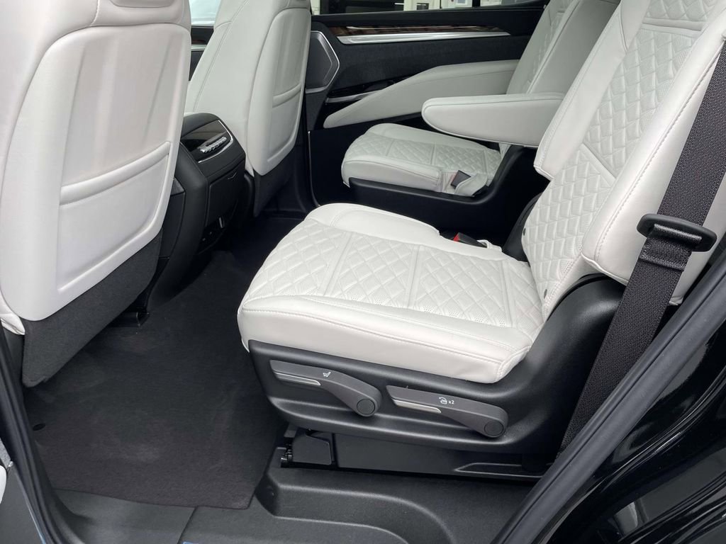New 2026 Cadillac Escalade Platinum Sport image 14