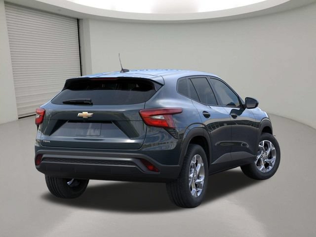 New 2026 Chevrolet Trax LS w/ LS Convenience Package FWD image 4