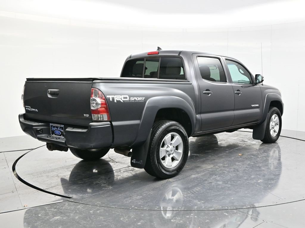 Used 2015 Toyota Tacoma Base image 5