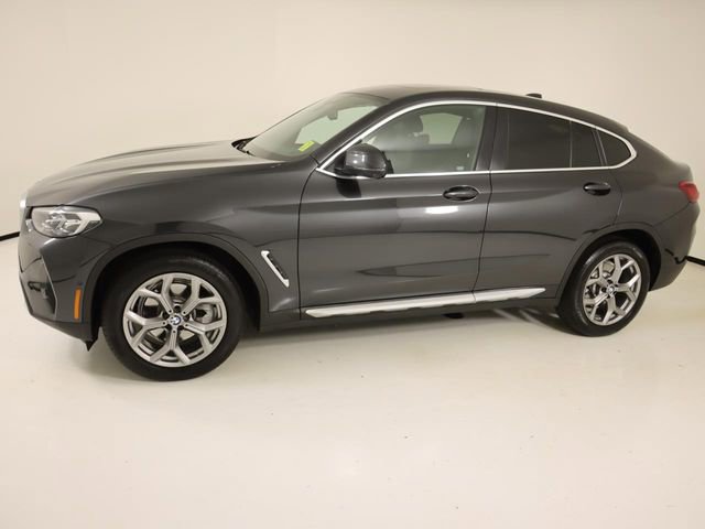 Used 2023 BMW X4 xDrive30i image 2