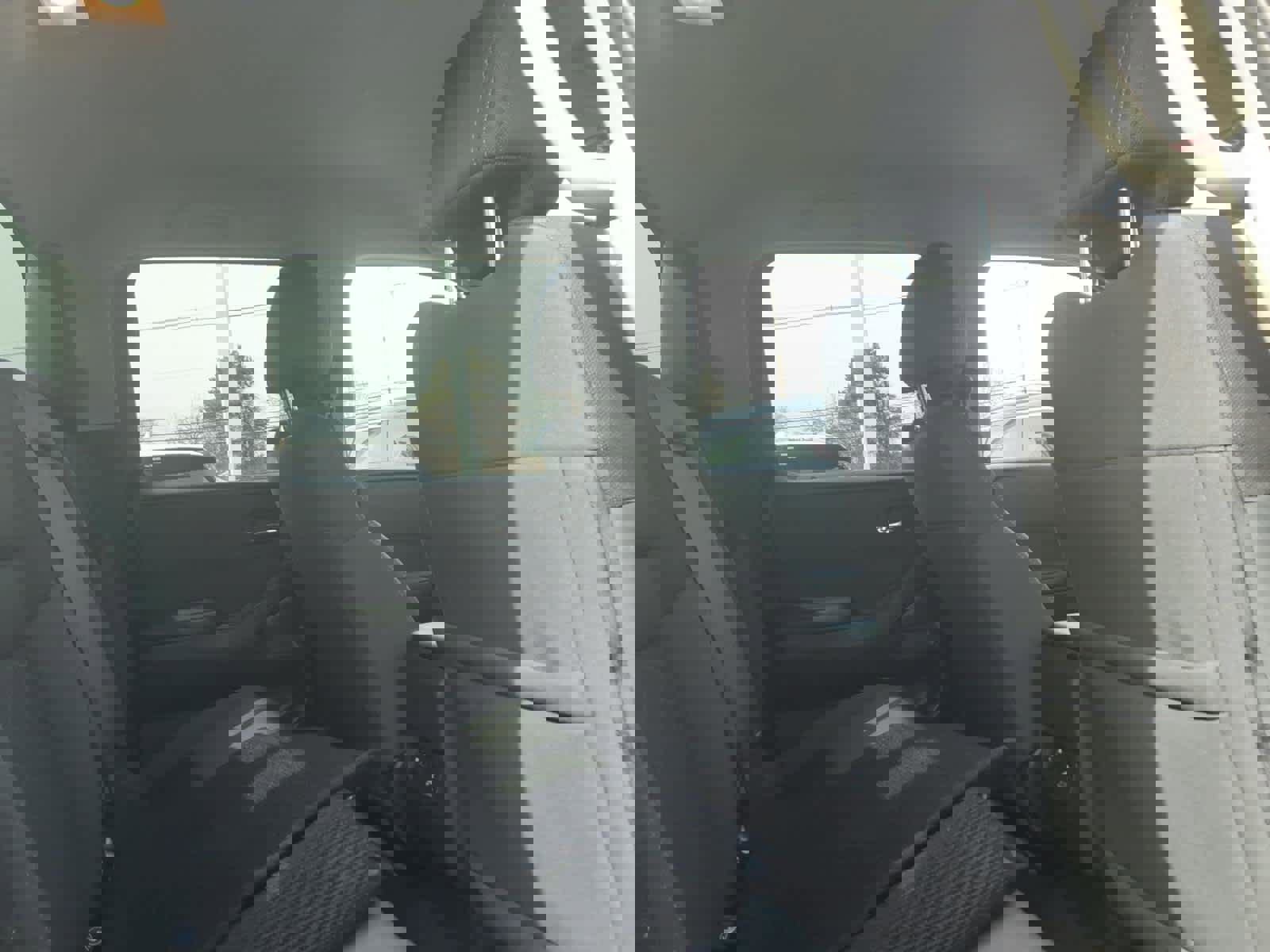 Used 2025 Nissan Frontier SV w/ SV Convenience Package image 23