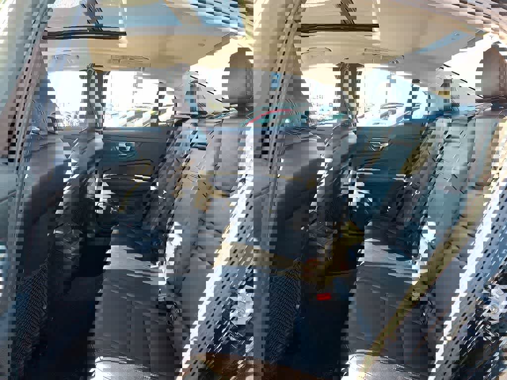 Used 2024 Volvo S60 B5 Core image 10