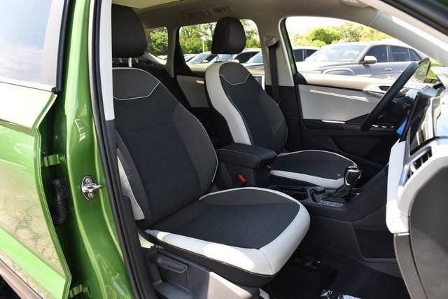 New 2026 Volkswagen Taos SE AWD/4WD image 21