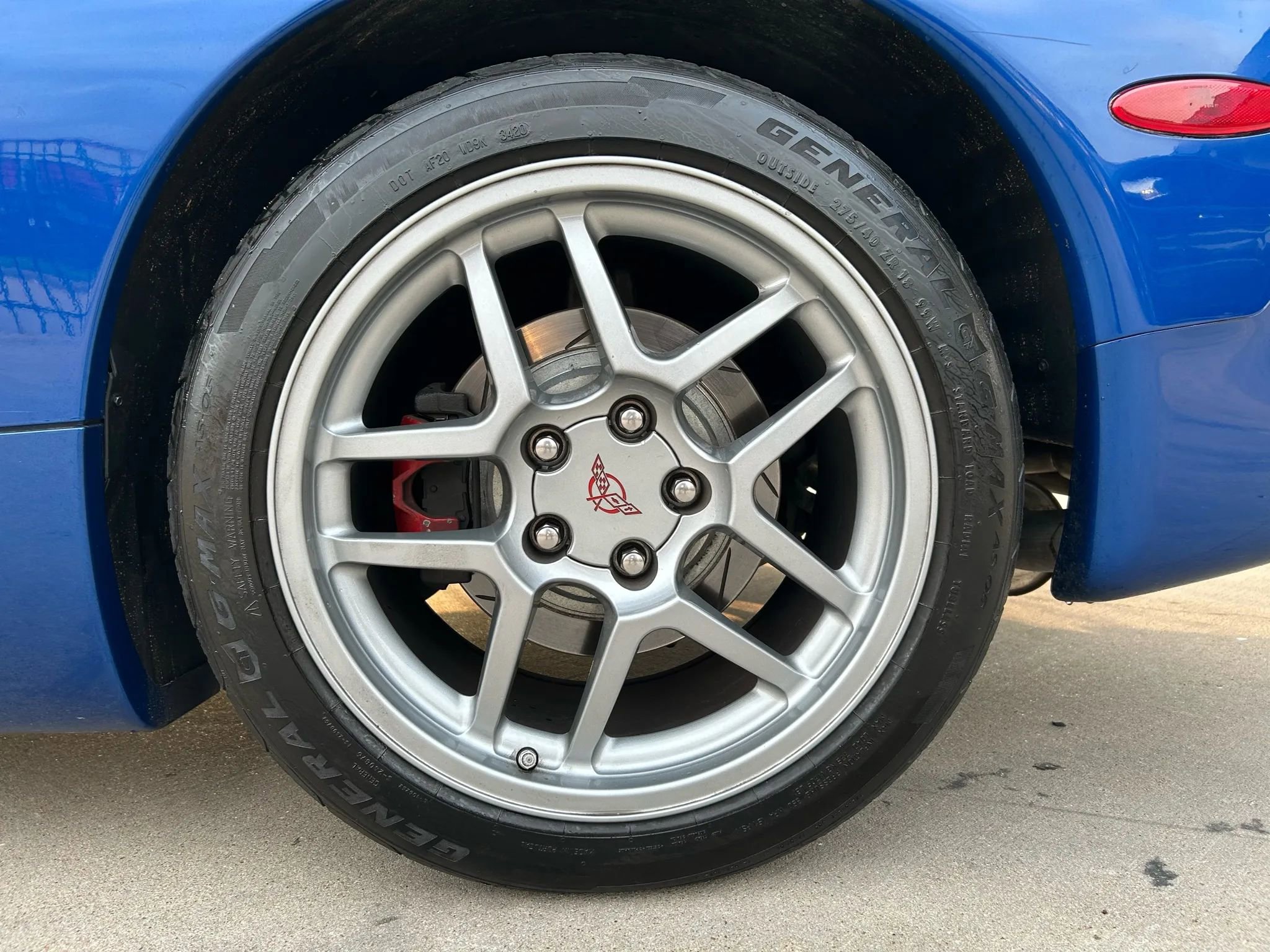 Used 2002 Chevrolet Corvette Coupe w/ Preferred Equipment Group2 image 28