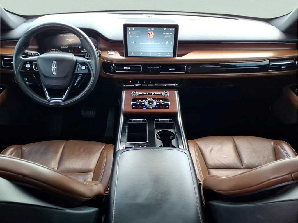 Used 2021 Lincoln Aviator Grand Touring w/ Elements Package Plus AWD/4WD image 17