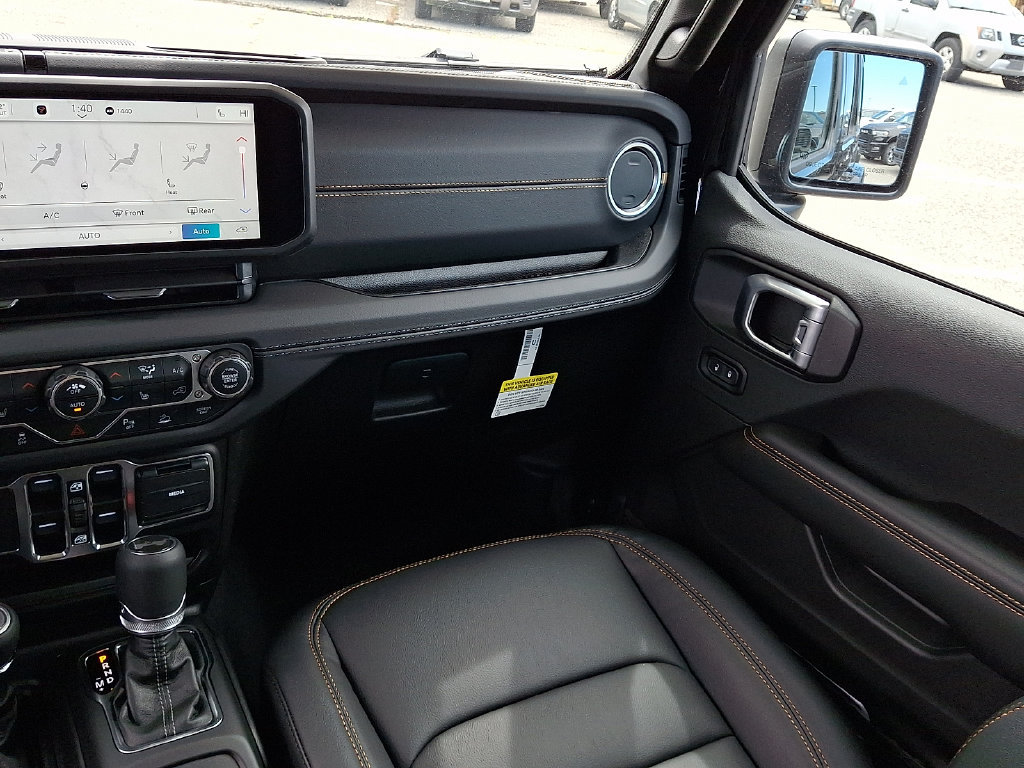 New 2027 Jeep Wrangler Unlimited Sahara AWD/4WD image 12