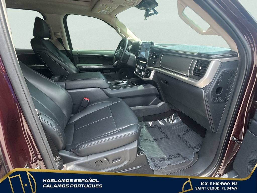 Used 2024 Ford Expedition XLT RWD image 29