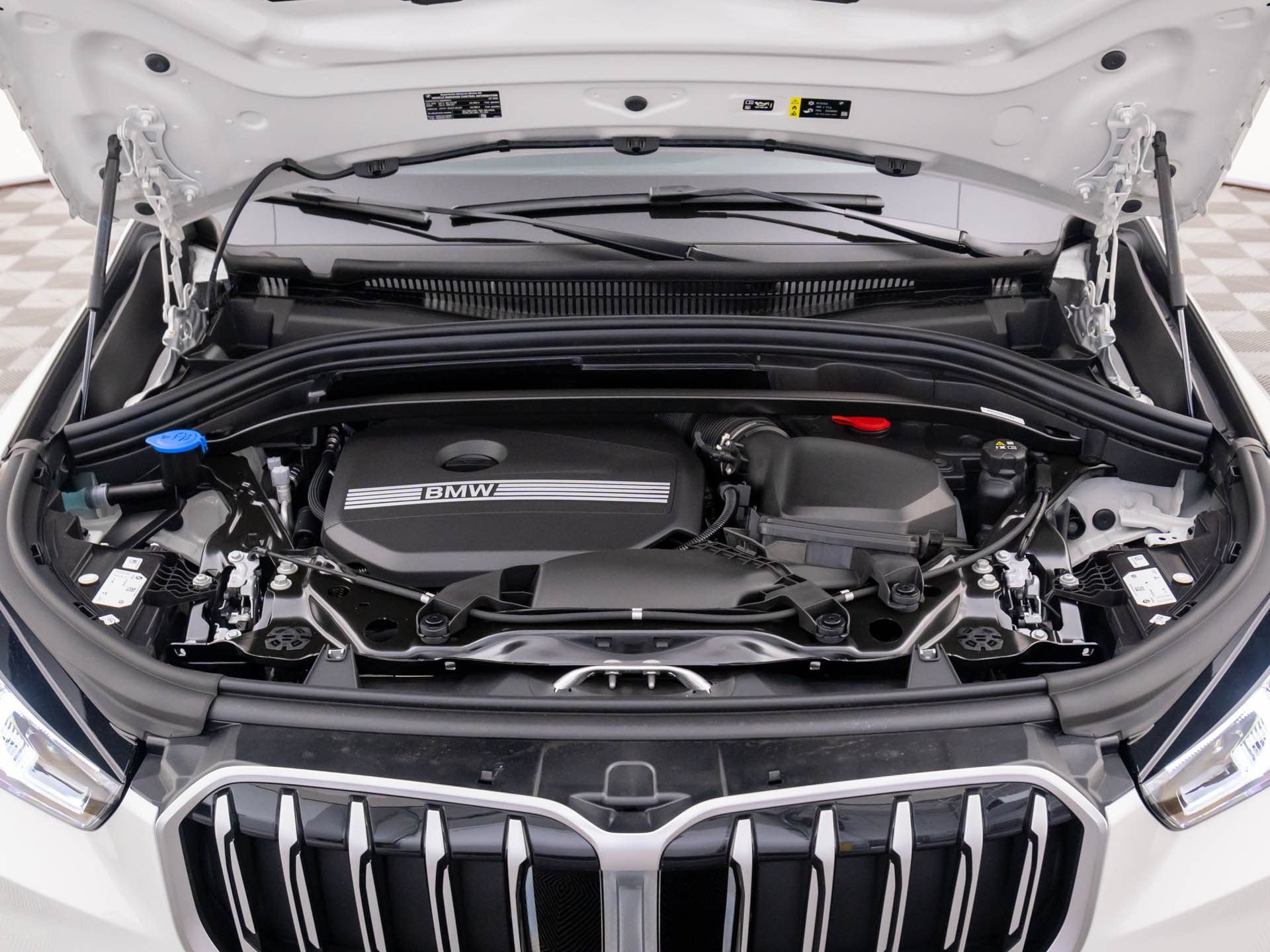 Certified 2026 BMW X1 xDrive28i AWD/4WD image 27