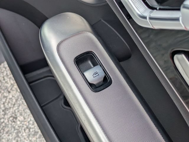 Used 2023 Mercedes-Benz GLC 300 image 38