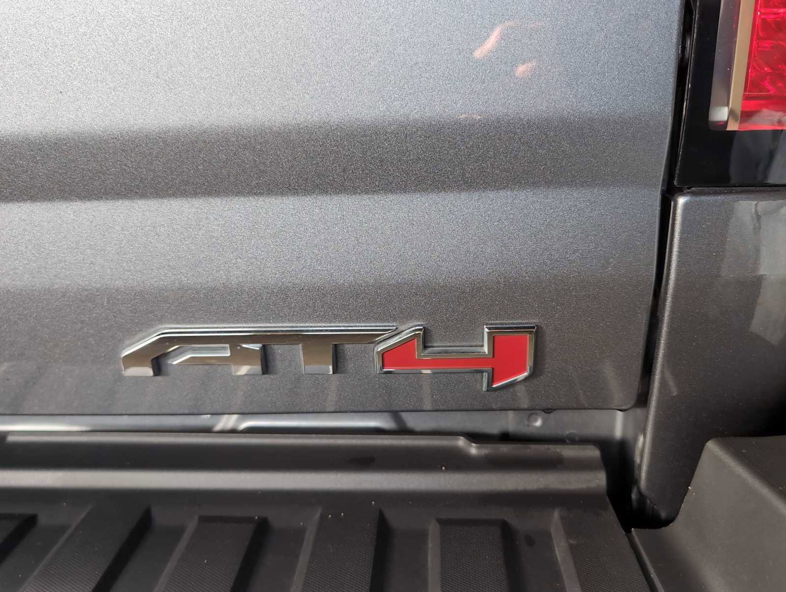 Used 2022 GMC Canyon AT4 w/ Trailering Package image 29