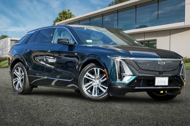 Certified 2024 Cadillac Lyriq Luxury w/ LPO, Floor Liner Package AWD/4WD image 2