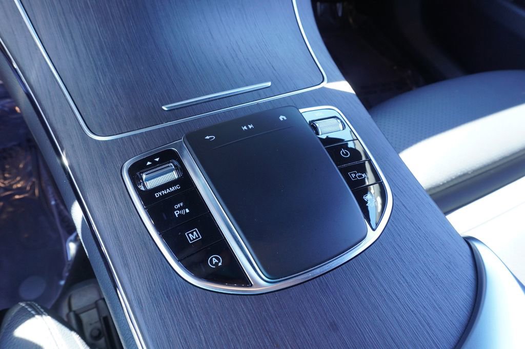 Used 2022 Mercedes-Benz GLC 300 image 18