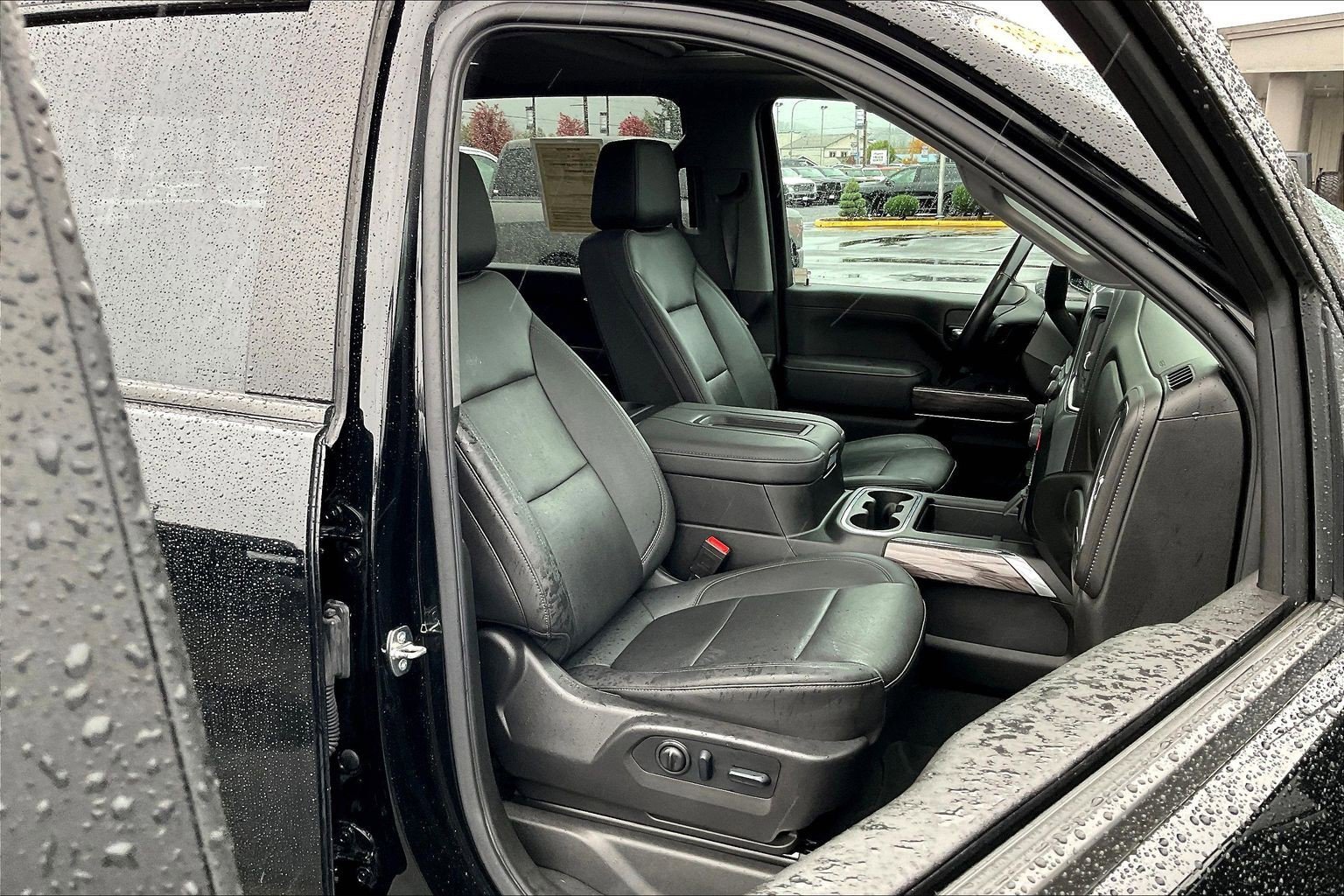 Used 2022 Chevrolet Silverado 2500 LTZ w/ LTZ Plus Package image 7