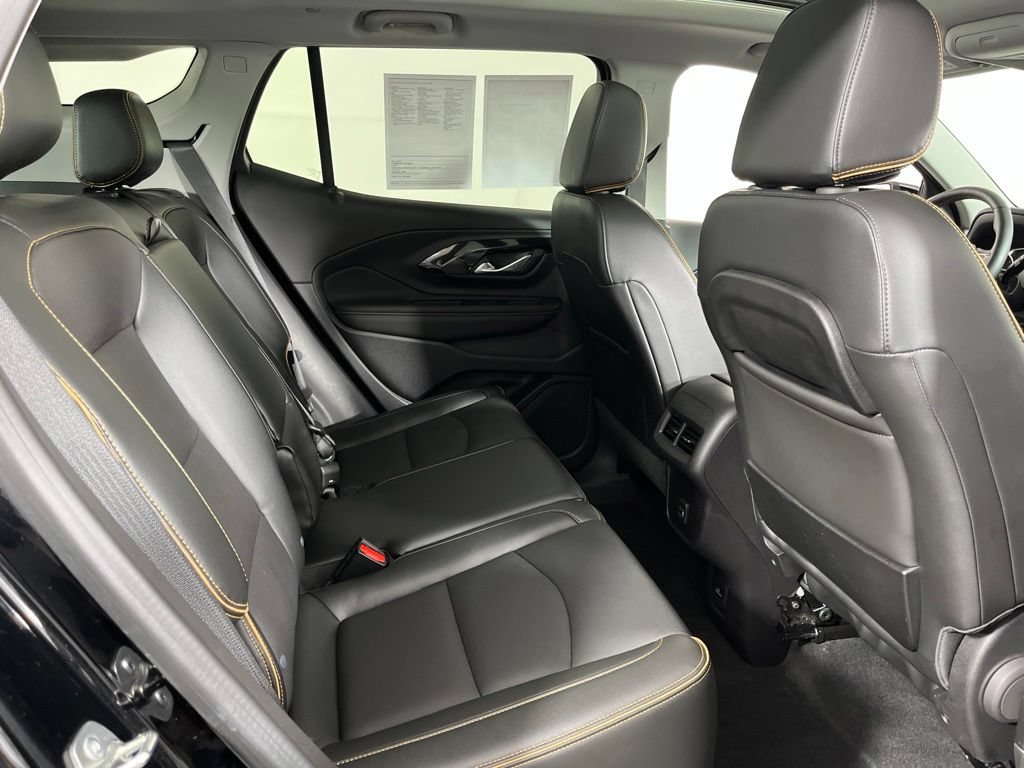 Certified 2024 GMC Terrain AT4 w/ LPO, Floor Liner Package AWD/4WD image 9