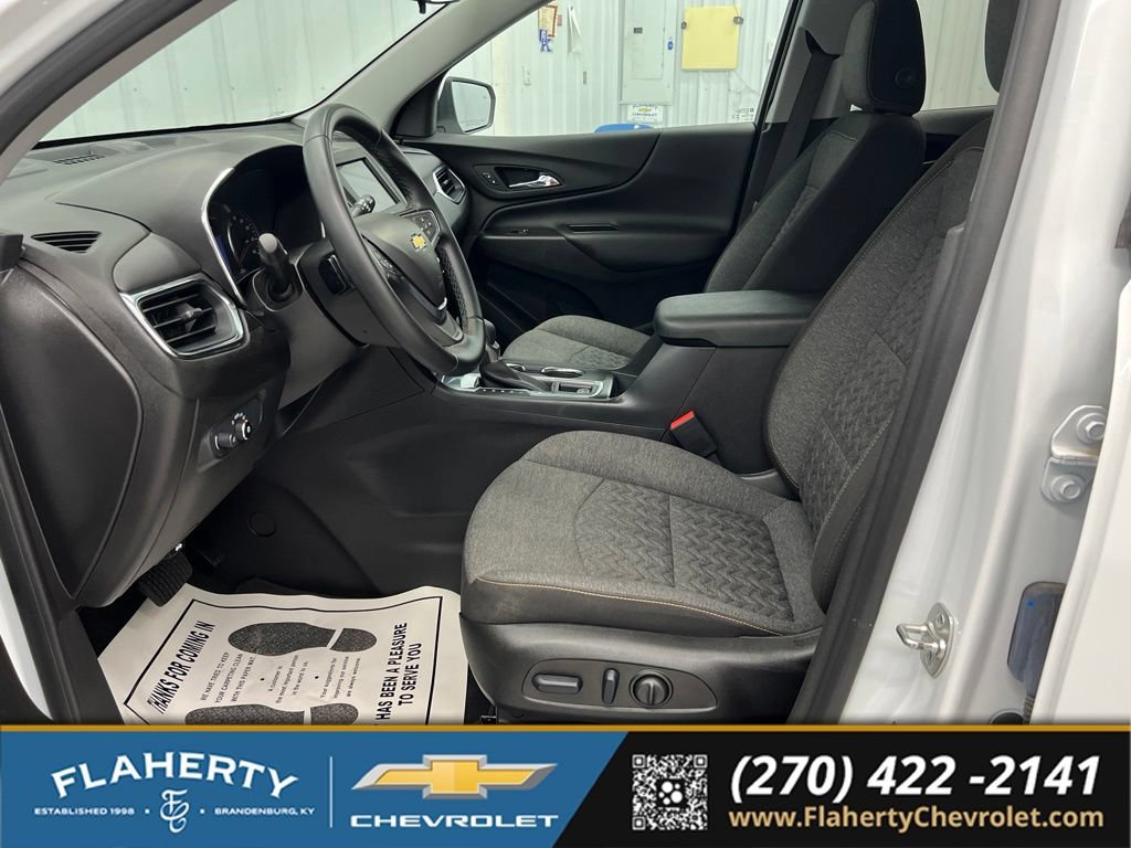 Used 2024 Chevrolet Equinox LT FWD image 9