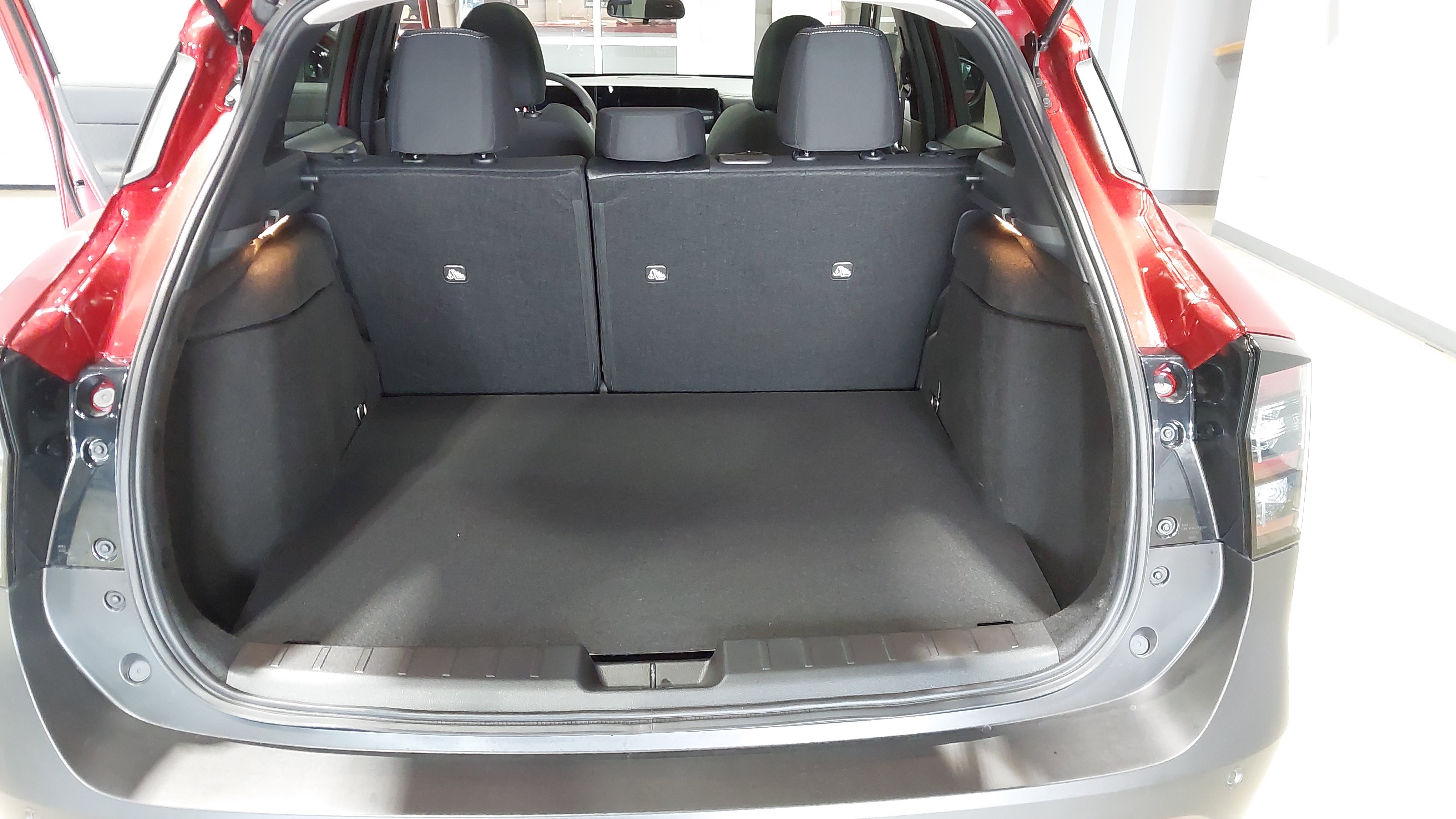 New 2026 Nissan Kicks SV w/ SV Premium Package AWD/4WD image 21