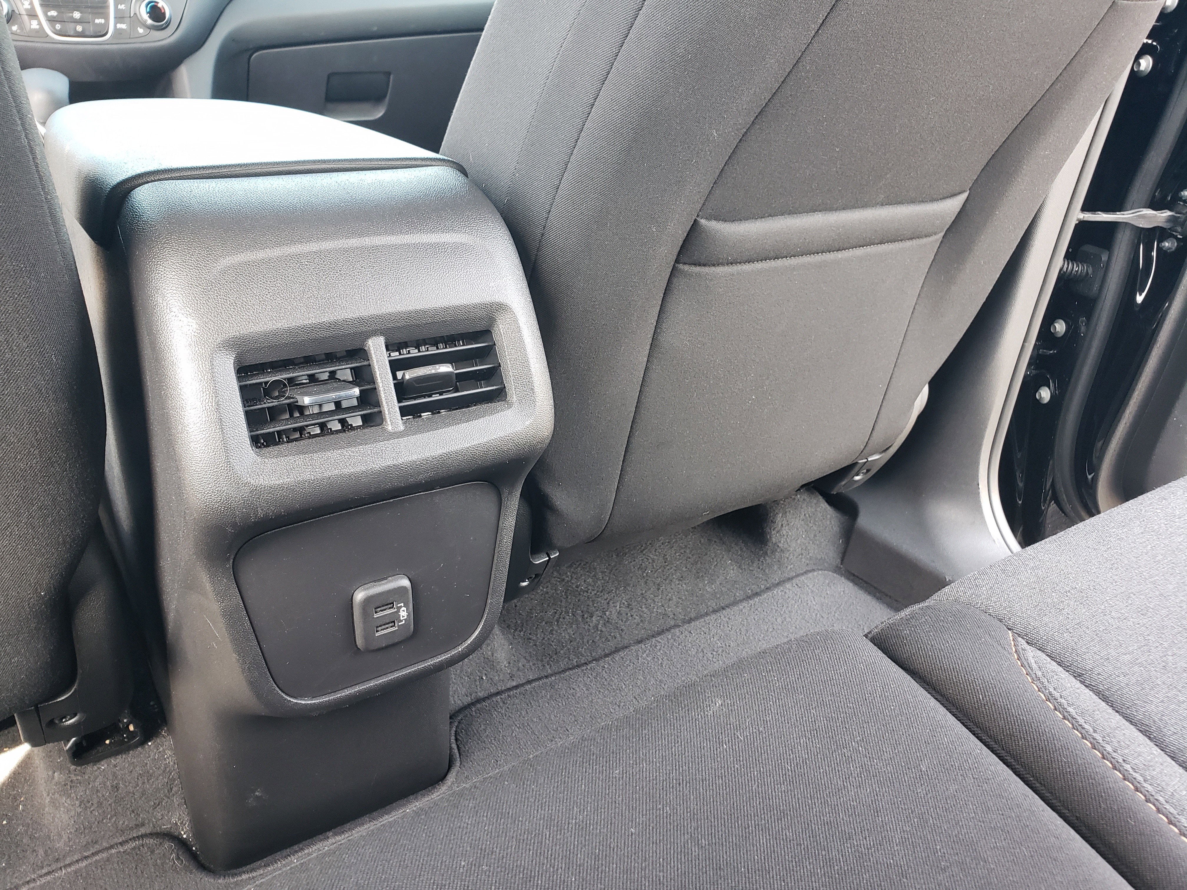 Used 2022 Chevrolet Equinox LT w/ Driver Convenience Package image 36