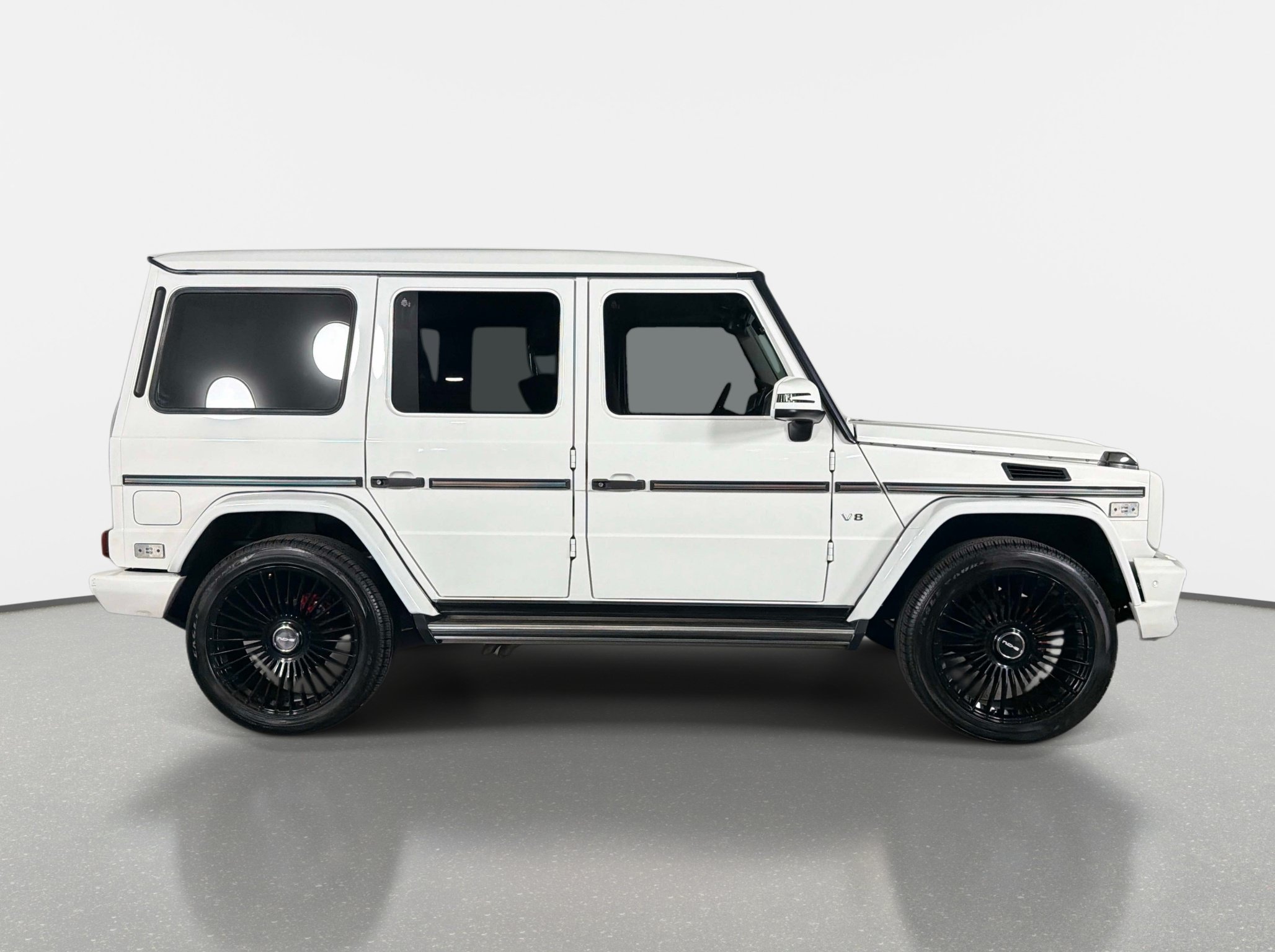 Used 2014 Mercedes-Benz G 550 image 2