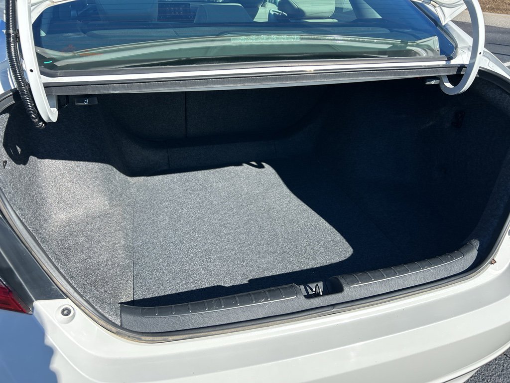 Used 2019 Honda Accord EX-L image 10