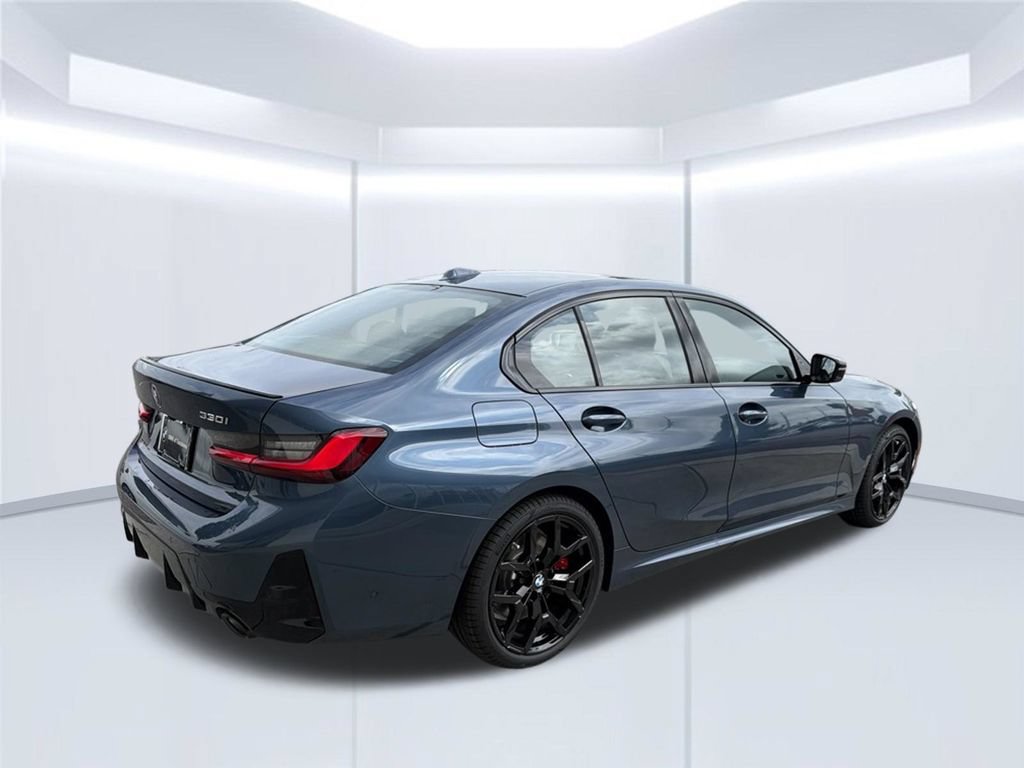 New 2026 BMW 330i Sedan w/ M Sport Package RWD image 6