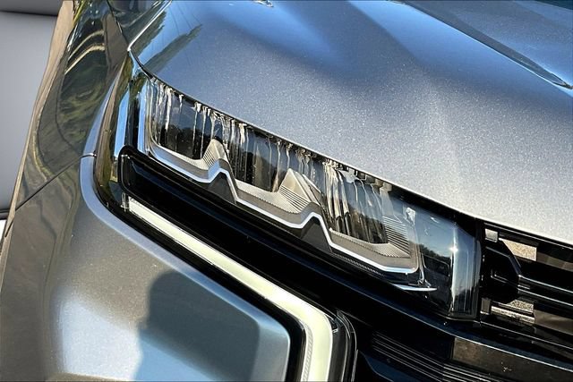 Used 2023 Chevrolet Suburban Z71 AWD/4WD image 34