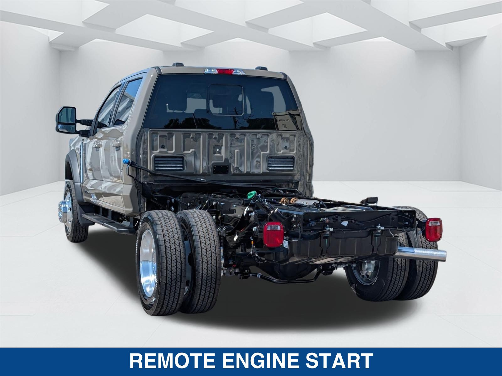 New 2026 Ford F450 Lariat AWD/4WD image 8