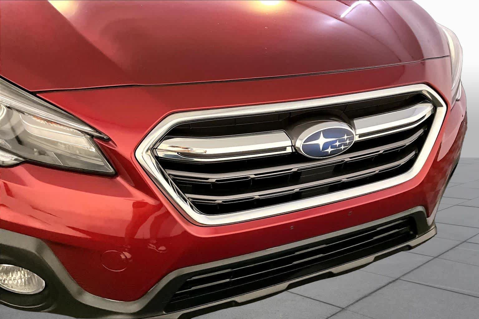 Used 2019 Subaru Outback 3.6R Limited AWD/4WD image 32