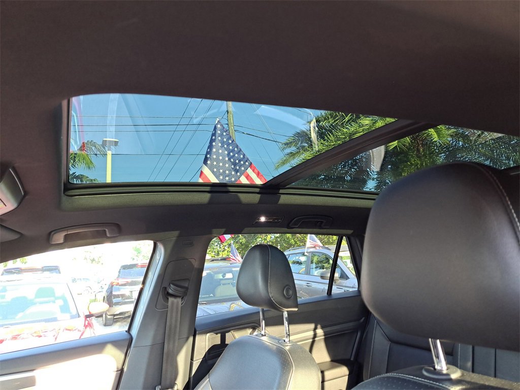 Used 2020 Volkswagen Atlas Cross Sport SEL image 15