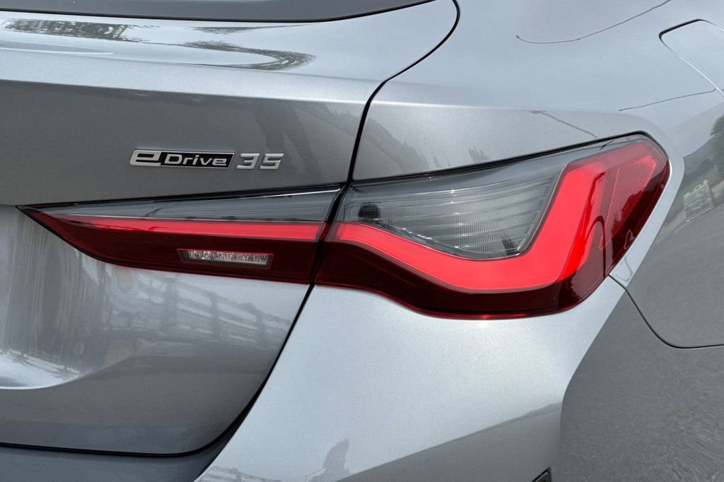 Used 2023 BMW i4 eDrive35 w/ Premium Package image 33