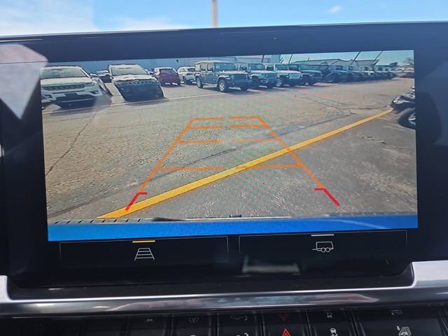 Used 2022 Chevrolet Silverado 1500 LT image 10