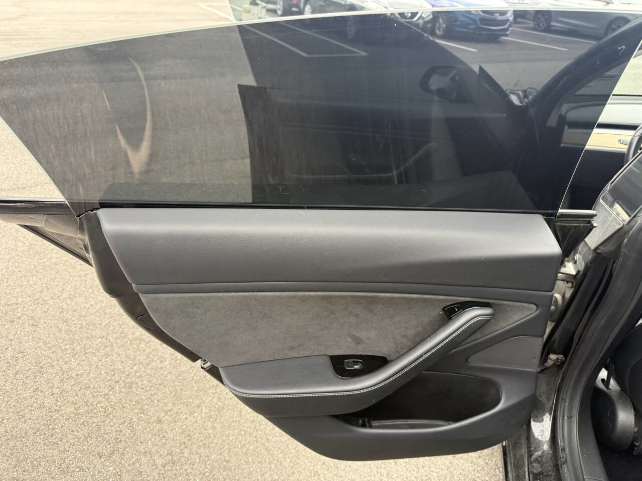 Used 2019 Tesla Model 3 Standard Range Plus image 18