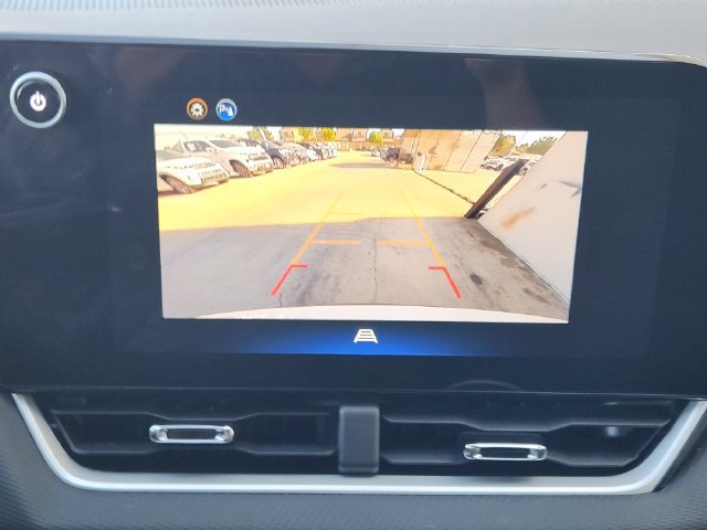 Used 2026 Chevrolet Equinox LT FWD image 6